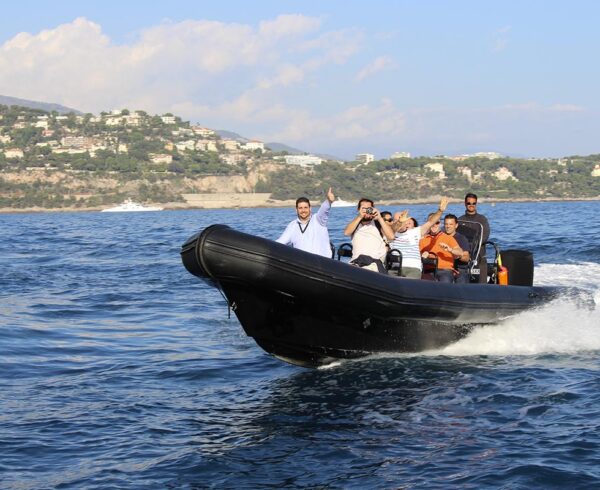 Team building bateau Zodiac Incentive Cannes