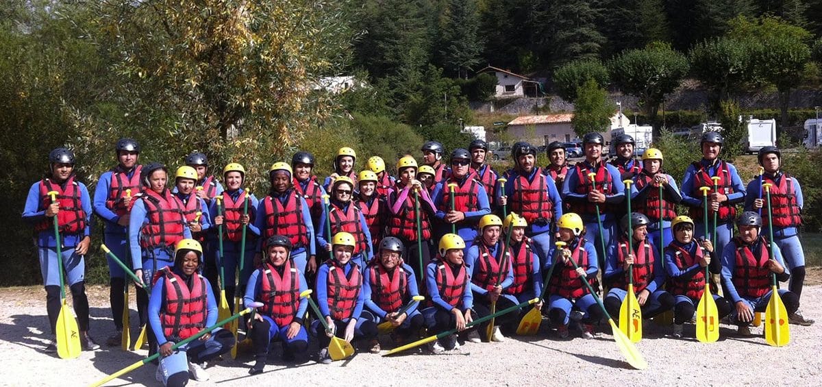 Réinventer la cohésion : un team building original pour booster vos équipes Rafting Canoe Descente de rivière Côte d'Azur