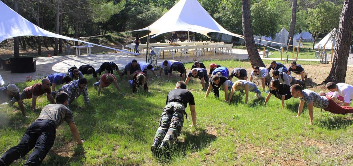 Team building koh lanta : fédérer vos équipes par l’aventure et le challenge Team vs Wild | Team Building Survivor