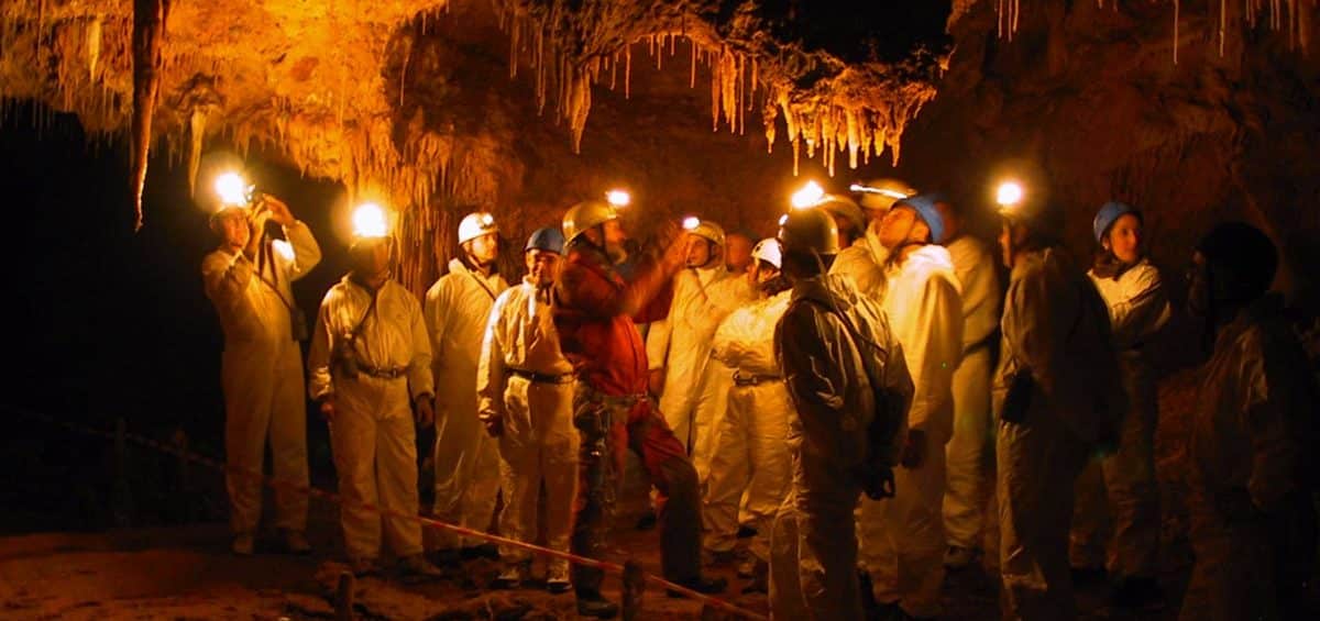 Voyage Souterrain | Team building spéléologie Nice