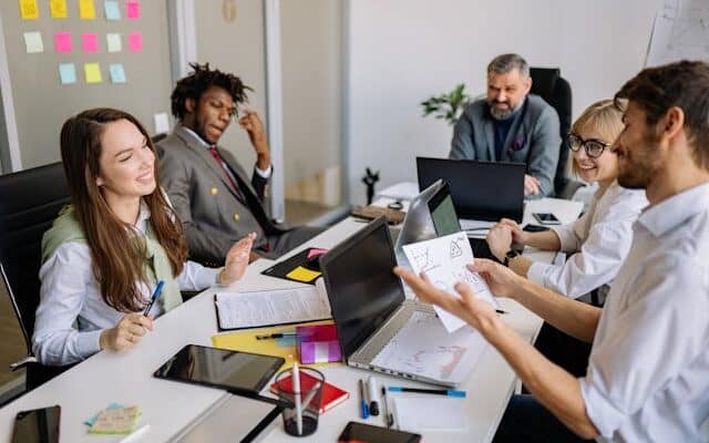 Le-bonheur-au-travail-est-une-realite